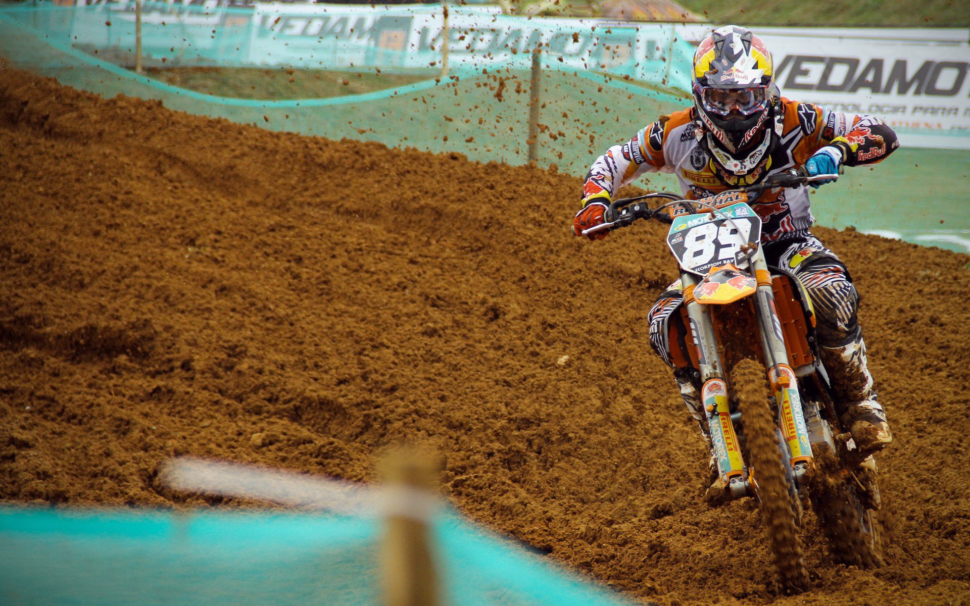 《堡垒之夜》“未来光影”赛季,趣味创意无限!